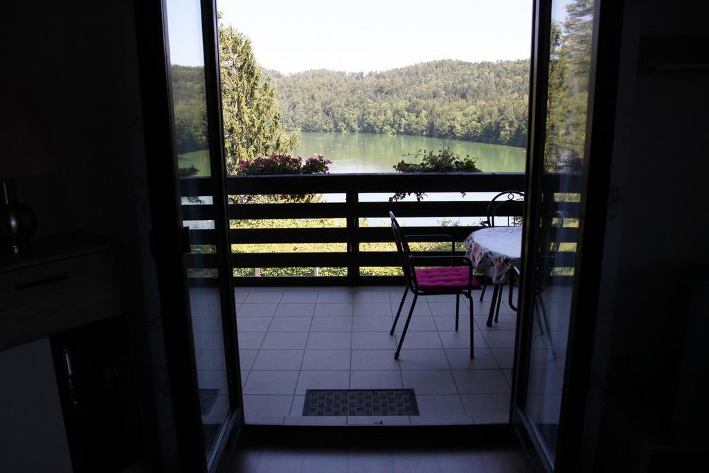 Lake House Apartment Medvode Exterior photo